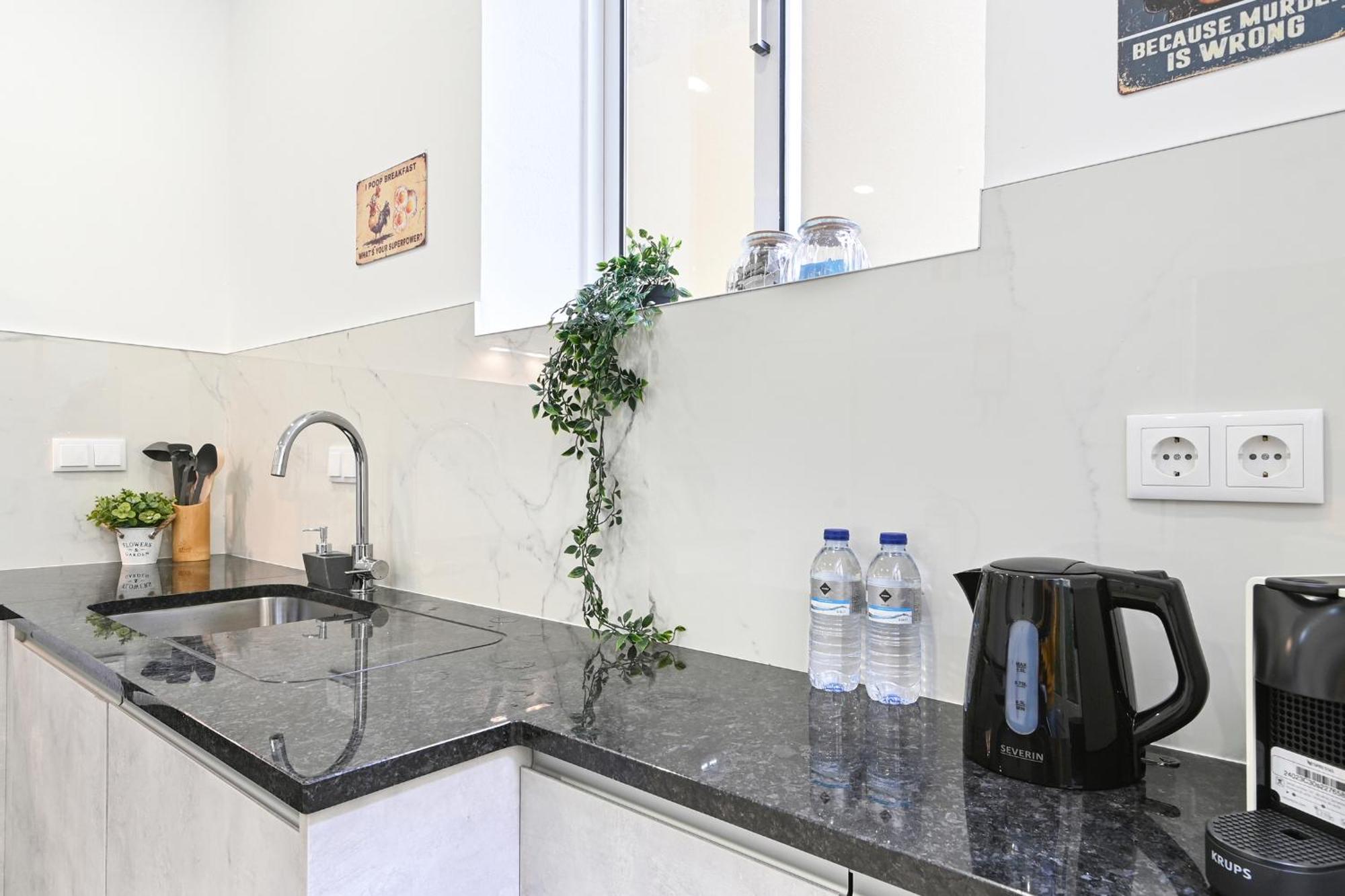 Casa Maya - Boutique Guesthouse Порту Экстерьер фото